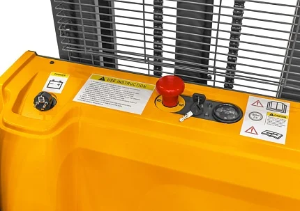 Штабелер электрический самоходный SMARTLIFT CDD15R-E (г/п 1500 кг; 3 м; 24В / 125Ач)