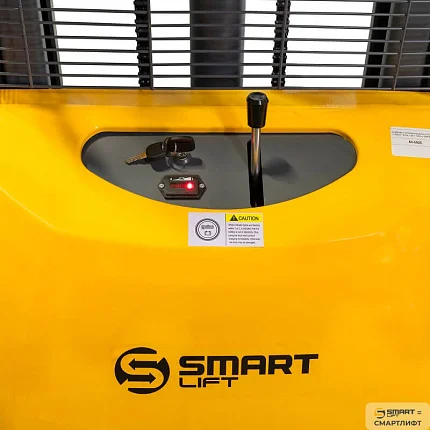 Штабелер с электроподъемом СМАРТЛИФТ (SMARTLIFT) CDD15B-E (г/п 1500 кг; 3,5 м; 12В / 120Ач)
