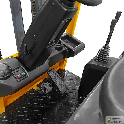 Вилочный погрузчик электрический трёхопорный СМАРТЛИФТ (SMARTLIFT) TKA15H (г/п 1500 кг; 3 м; 24В / 350Ач)
