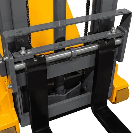 Штабелер электрический самоходный SMARTLIFT MBB09 (г/п 900 кг; 3 м; 24В / 100Ач) 